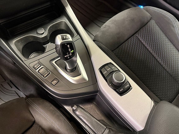 BMW 118d 14 of 18