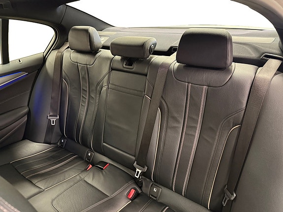 BMW 520 10 of 17
