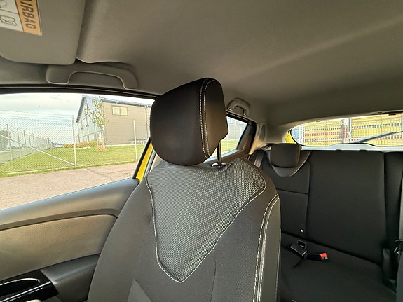 Renault Clio 8 of 10