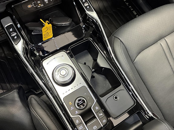 Kia Sorento 22 of 30