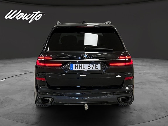 BMW X7 5 of 17
