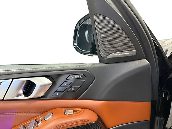 BMW X7 9 of 17