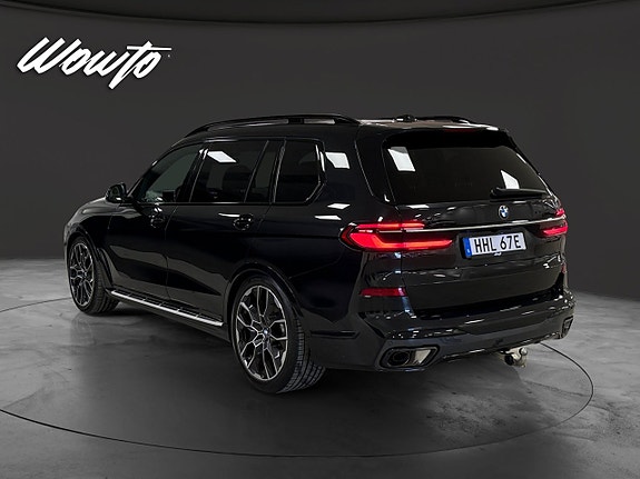 BMW X7 6 of 17