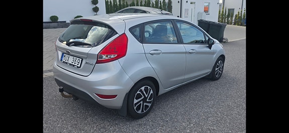Ford Fiesta 3 of 8