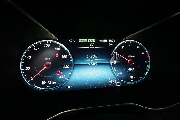 Mercedes-Benz C300 25 of 30
