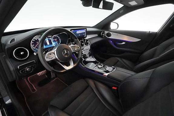 Mercedes-Benz C300 13 of 30