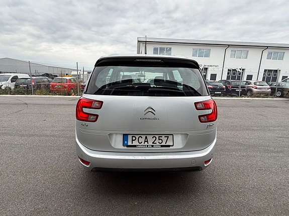Citroen Grand C4 Picasso 5 of 8