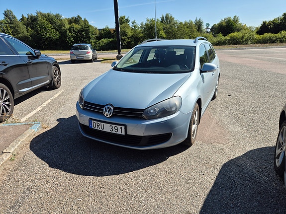 Volkswagen Golf VI 2 of 6