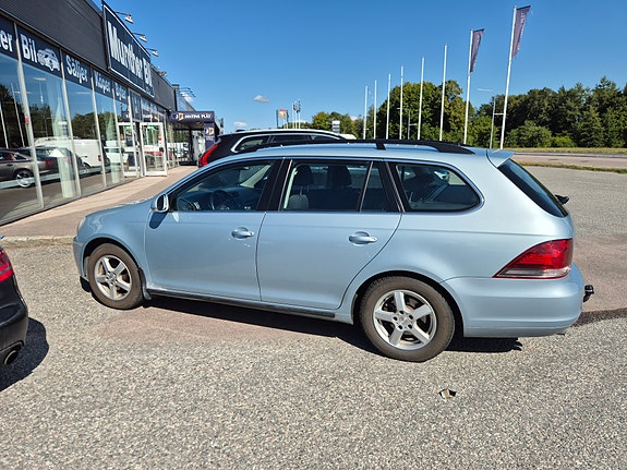 Volkswagen Golf VI 3 of 6