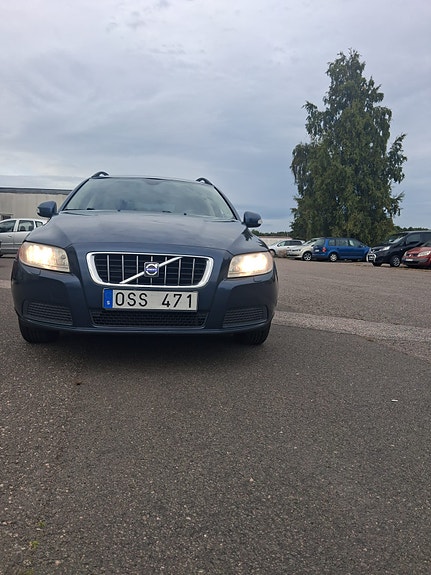 Volvo V70 8 of 9