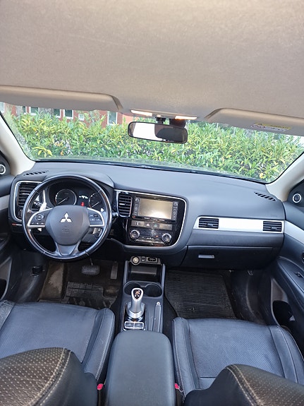 Mitsubishi Outlander 5 of 14