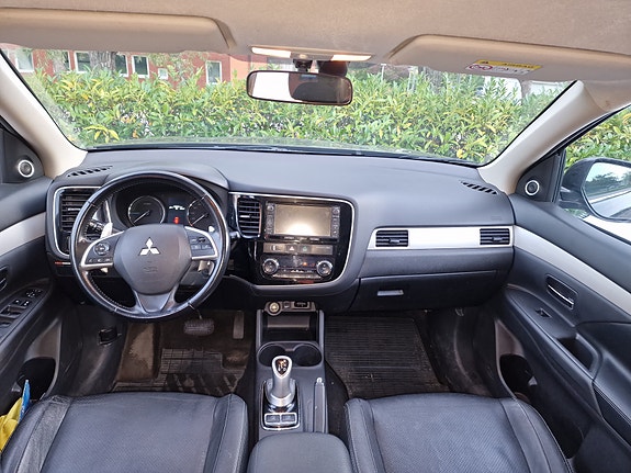 Mitsubishi Outlander 6 of 14