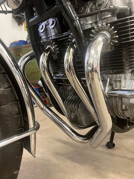 Honda CB750 Four 2 of 5