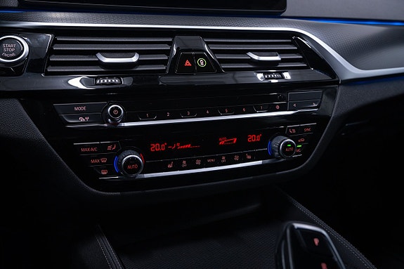 BMW 530e 18 of 23
