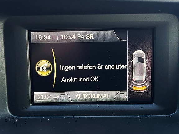 Volvo V40 13 of 15