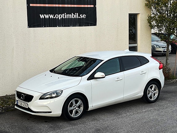 Volvo V40 6 of 15