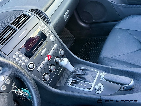 Mercedes-Benz SLK200 13 of 14
