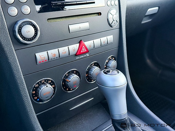 Mercedes-Benz SLK200 14 of 14