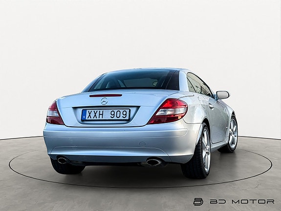 Mercedes-Benz SLK200 8 of 14