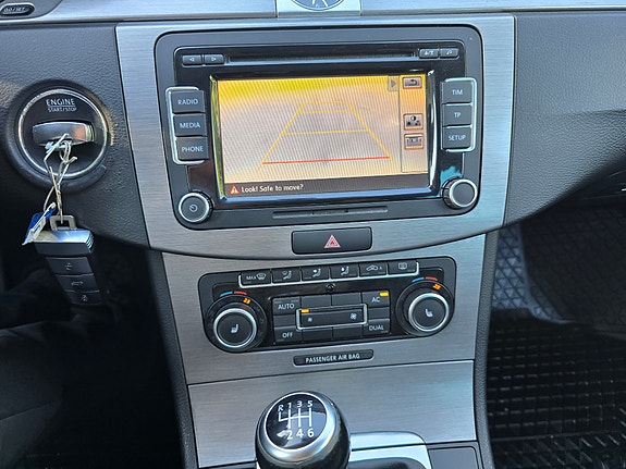 Volkswagen Passat 5 of 7
