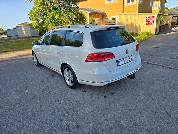 Volkswagen Passat 3 of 7