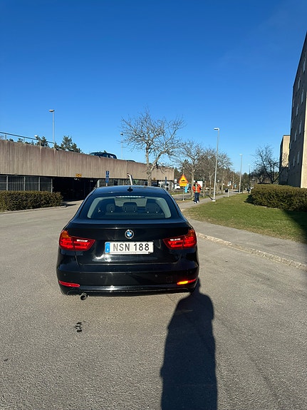 BMW 320d 5 of 7