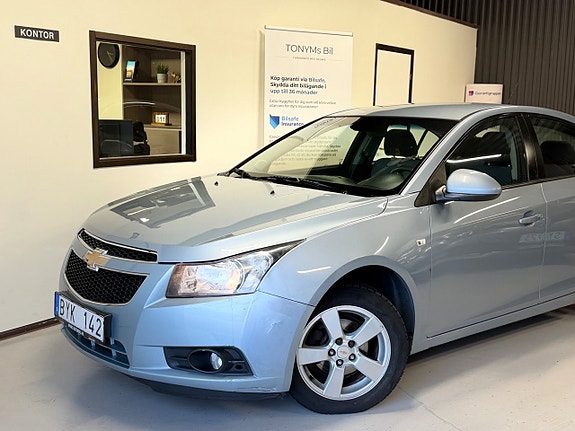 Chevrolet Cruze 5 of 15