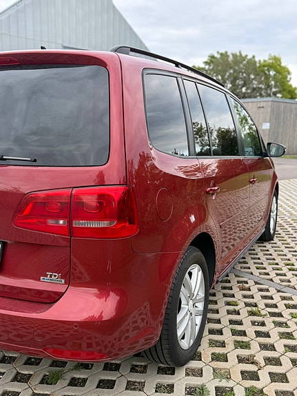 Volkswagen Touran 6 of 17