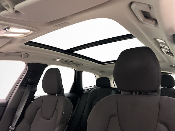 Volvo XC60 18 of 30