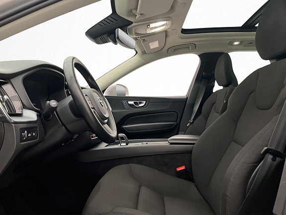 Volvo XC60 12 of 30