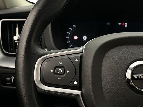 Volvo XC60 20 of 30