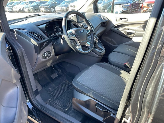 Ford Transit Connect 5 of 5