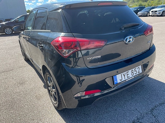 Hyundai i20 4 of 5