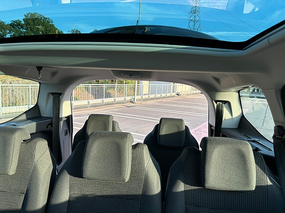 Peugeot 5008 13 of 13