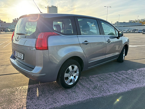 Peugeot 5008 3 of 13