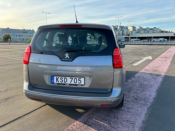 Peugeot 5008 4 of 13