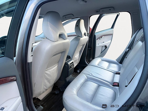 Volvo V70 15 of 15
