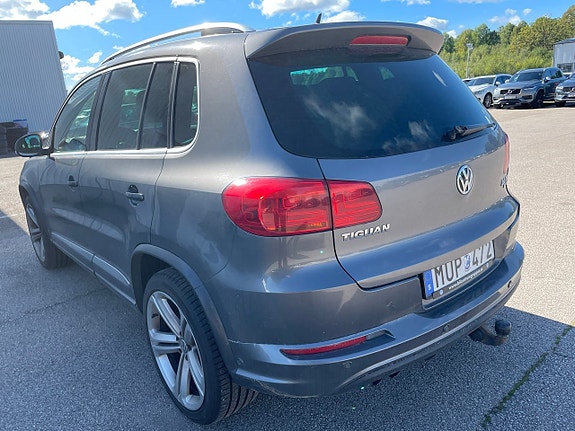 Volkswagen Tiguan 4 of 5