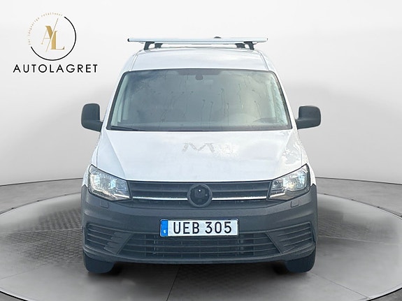Nissan NV200 3 of 13