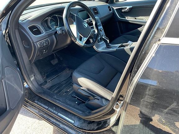 Volvo V60 5 of 5