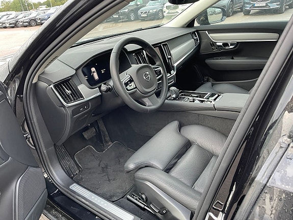 Volvo V90 5 of 5