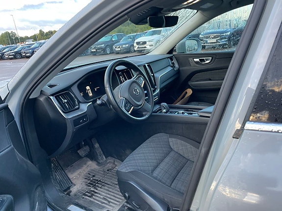 Volvo XC60 5 of 5