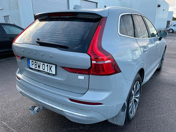 Volvo XC60 3 of 5