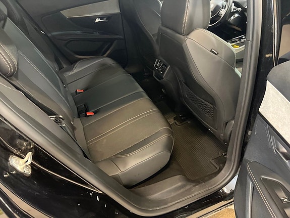 Peugeot 3008 8 of 11