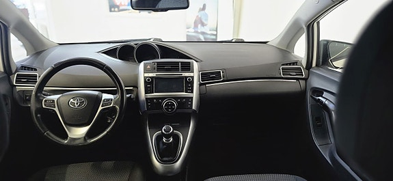 Toyota Verso 12 of 15