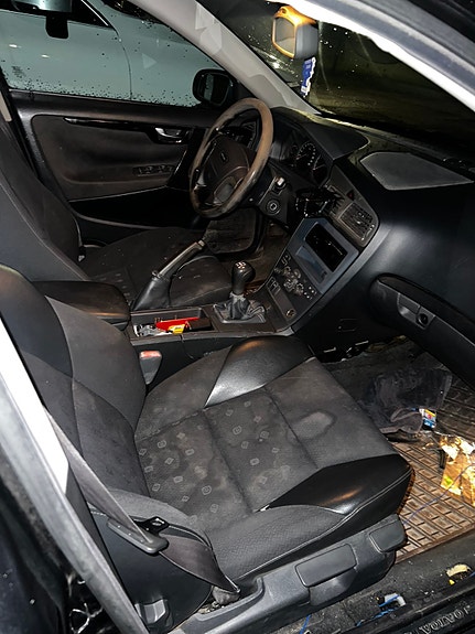 Volvo V70 6 of 9