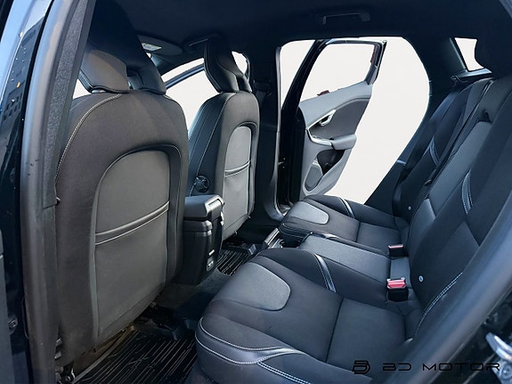 Volvo V40 17 of 17