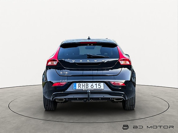 Volvo V40 5 of 17