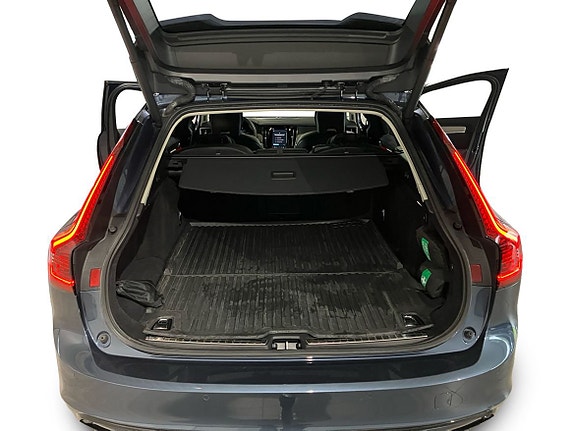 Volvo V90 13 of 13