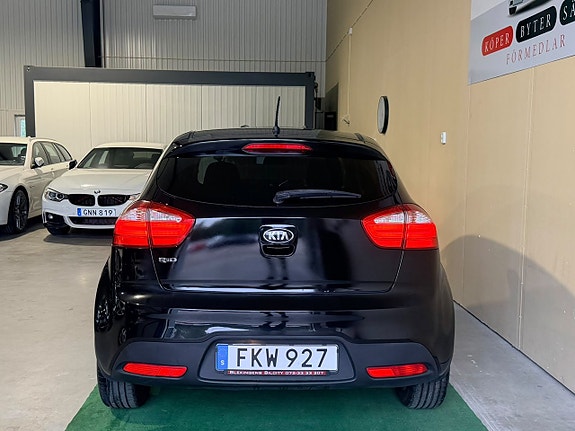 Kia Rio 17 of 17